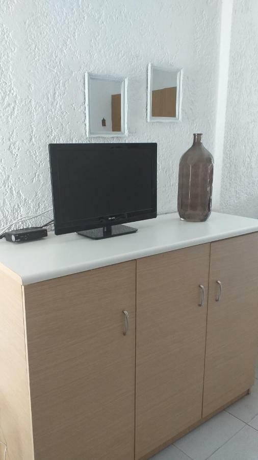 Meli'S Studio Apartment Pefkochori Ngoại thất bức ảnh